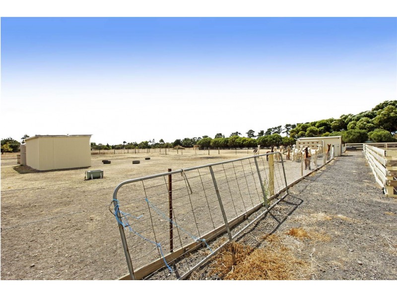 175 McClelland Avenue, Lara VIC 3212