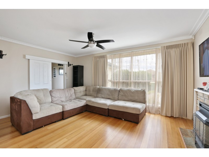 19 Dunloe Avenue, Norlane VIC 3214