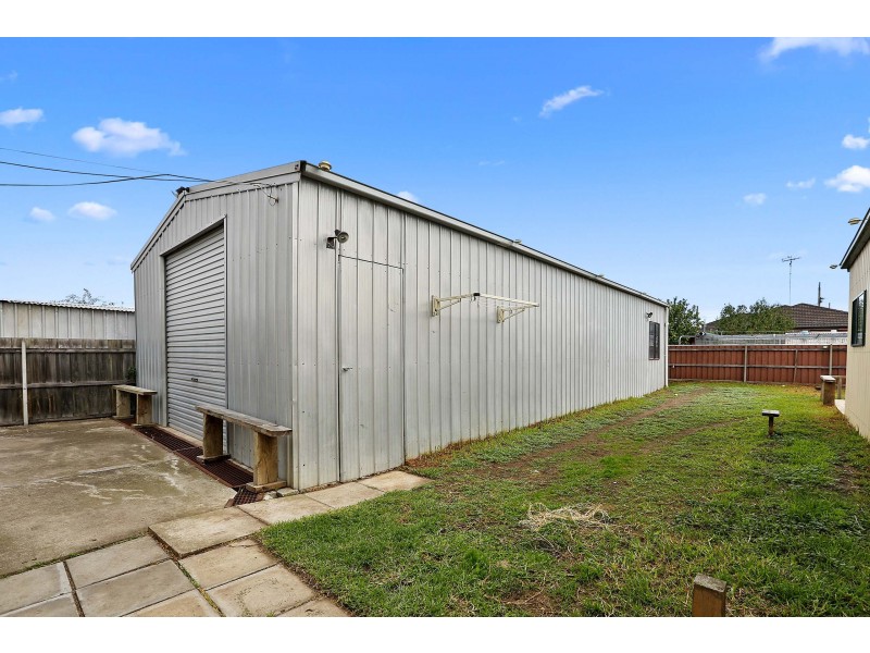 19 Dunloe Avenue, Norlane VIC 3214