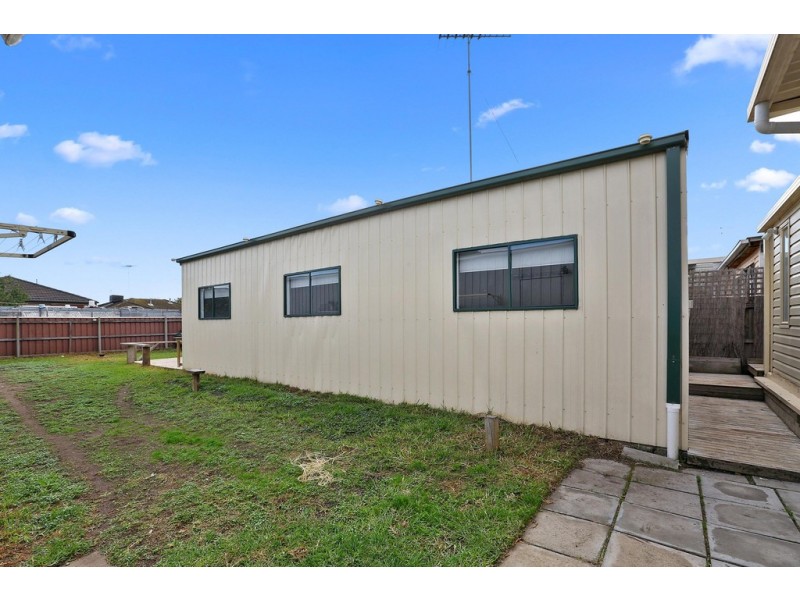 19 Dunloe Avenue, Norlane VIC 3214