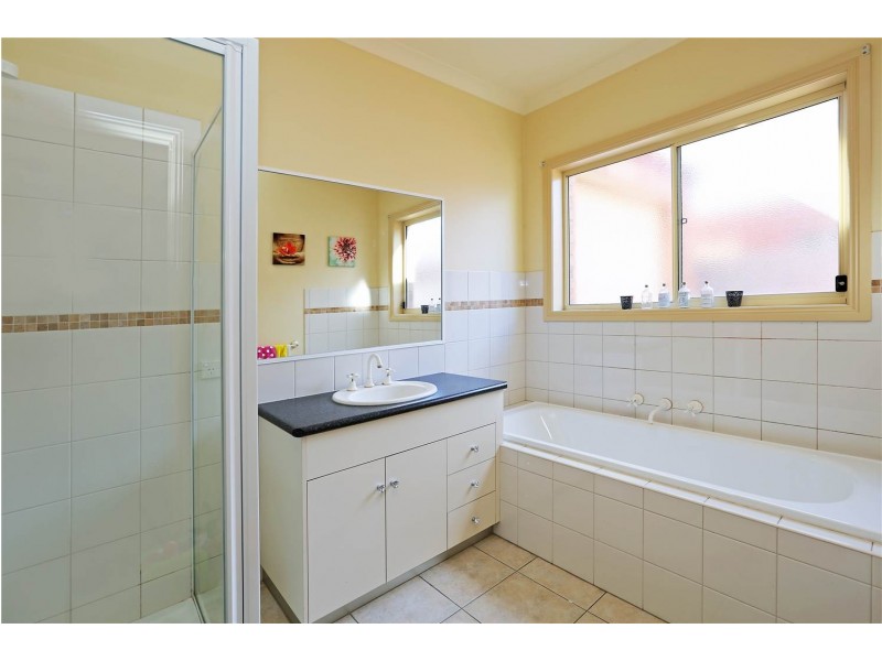 13 Maria Court, Lara VIC 3212