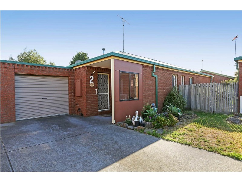 2/22 Cameron Crescent, Lara VIC 3212