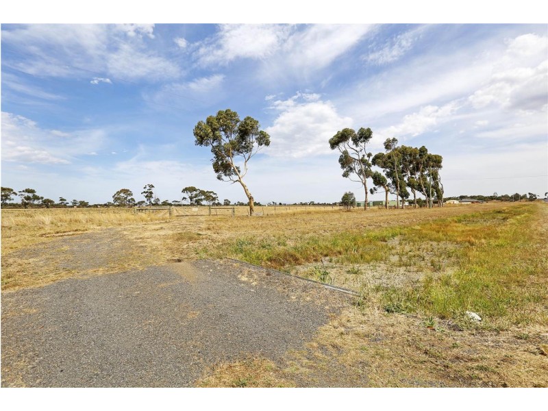 170 Old Melbourne Road, Lara VIC 3212