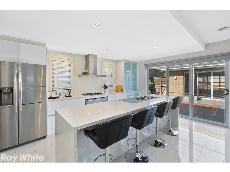 13 Springwater Drive, Lara VIC 3212