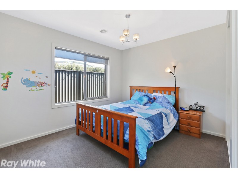 13 Springwater Drive, Lara VIC 3212