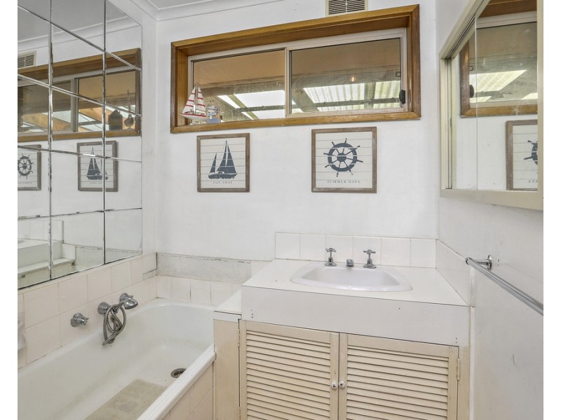 11 Patullos Road, Lara VIC 3212