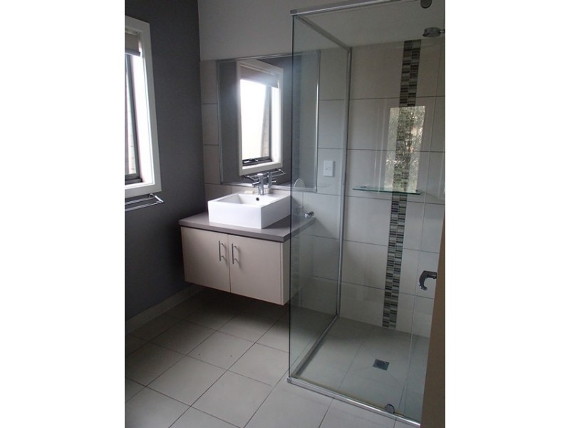 6 Barbara Drive, Lara VIC 3212