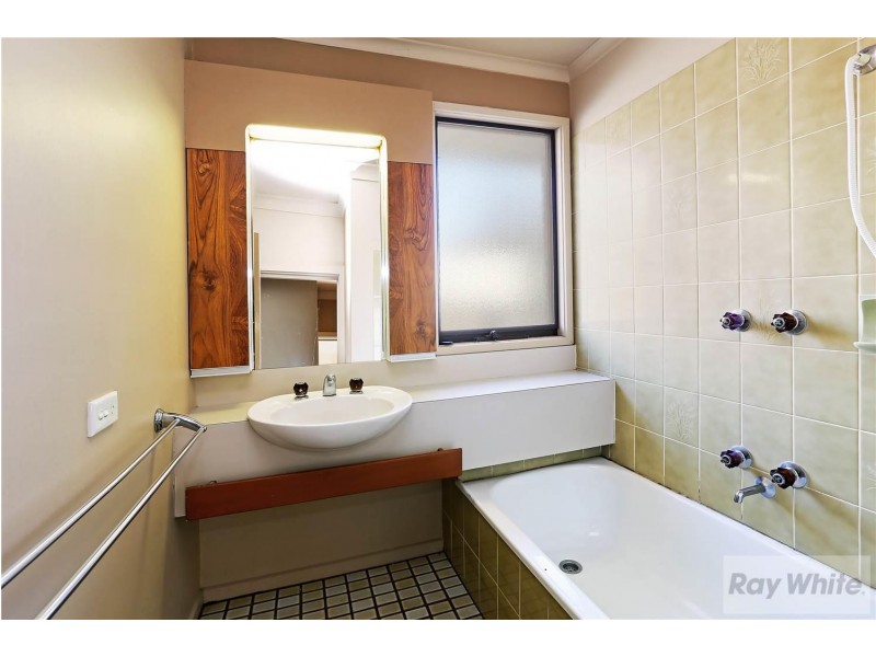 19 Cromwell Drive, Lara VIC 3212