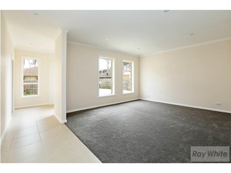 2/57 McClelland Avenue, Lara VIC 3212