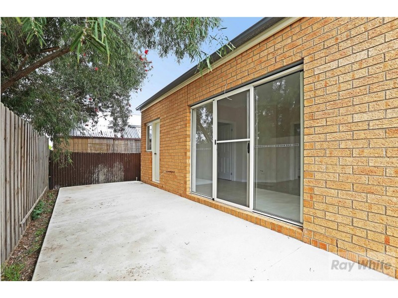 2/57 McClelland Avenue, Lara VIC 3212