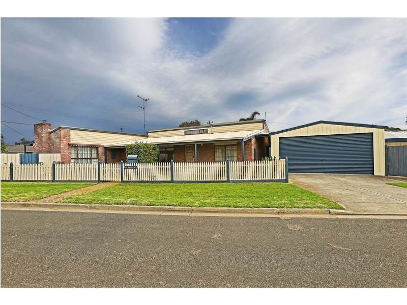 17 Swan Street, Lara VIC 3212