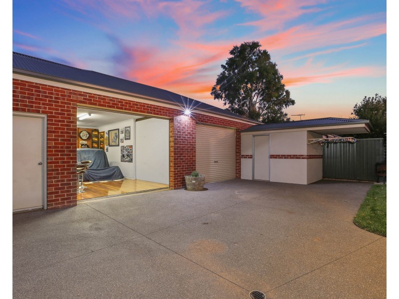 4 Crake Court, Lara VIC 3212