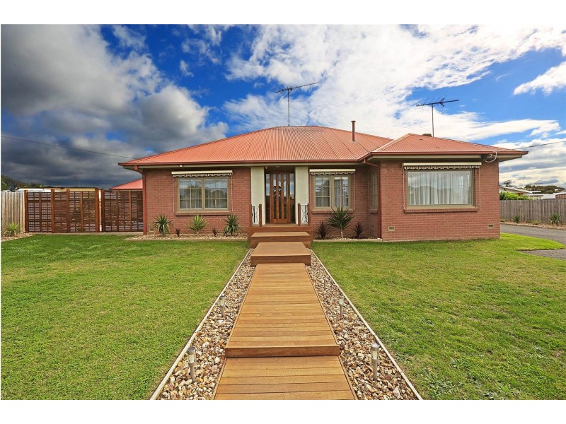 5 Flinders Avenue, Lara VIC 3212