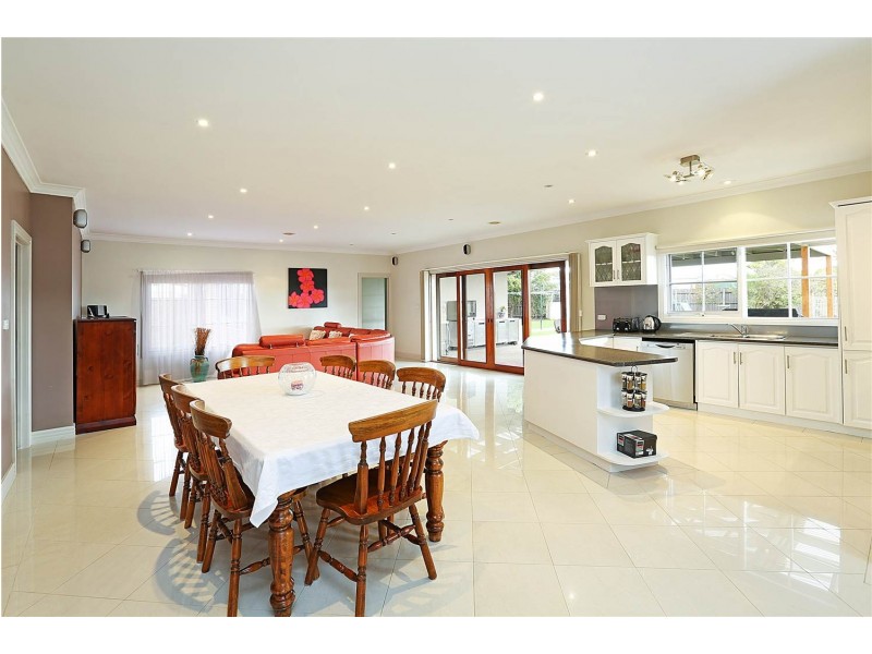 5 Flinders Avenue, Lara VIC 3212