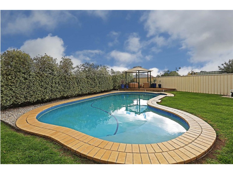 5 Flinders Avenue, Lara VIC 3212