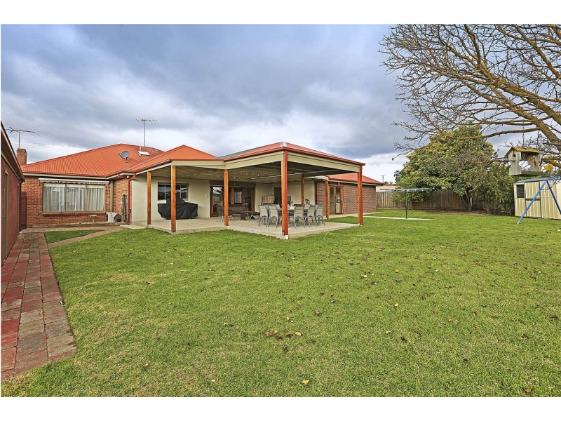 5 Flinders Avenue, Lara VIC 3212