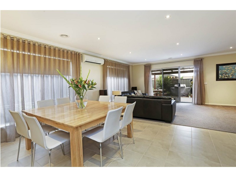 18 Bella Julia Place, Lara VIC 3212