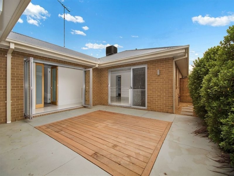 13 Springwater Drive, Lara VIC 3212