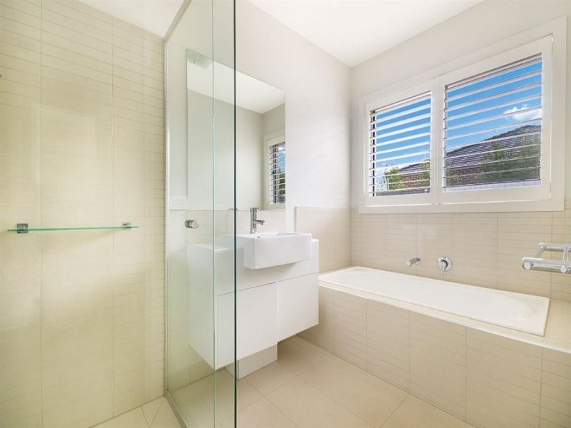 13 Springwater Drive, Lara VIC 3212