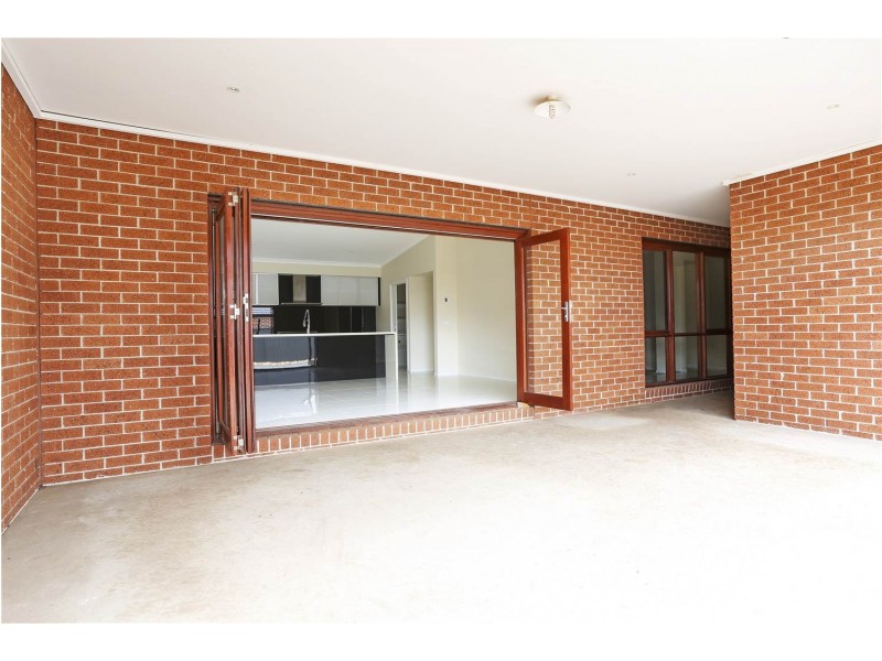 41 Grand Lakes Way, Lara VIC 3212