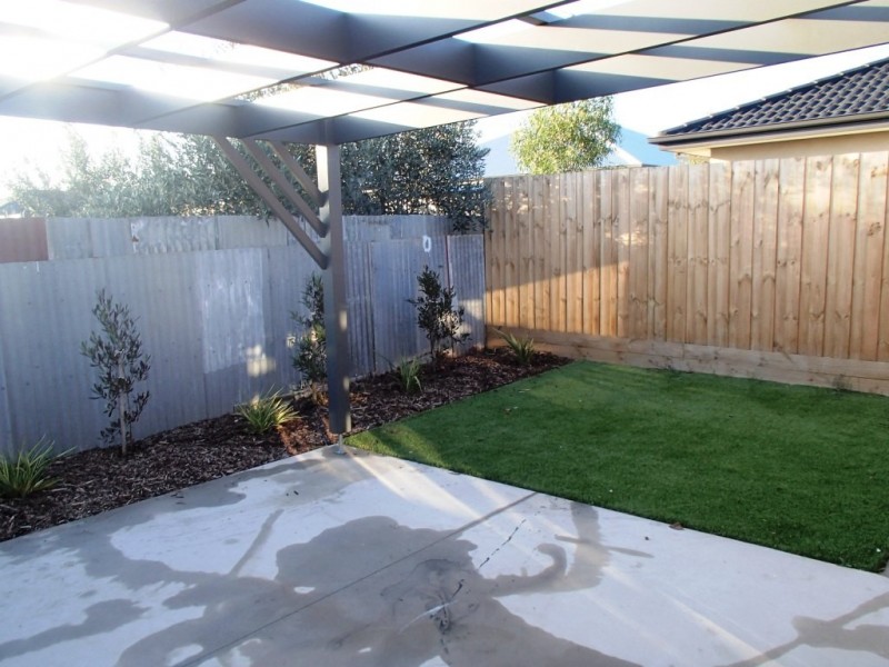 3/8 Curletts Road, Lara VIC 3212