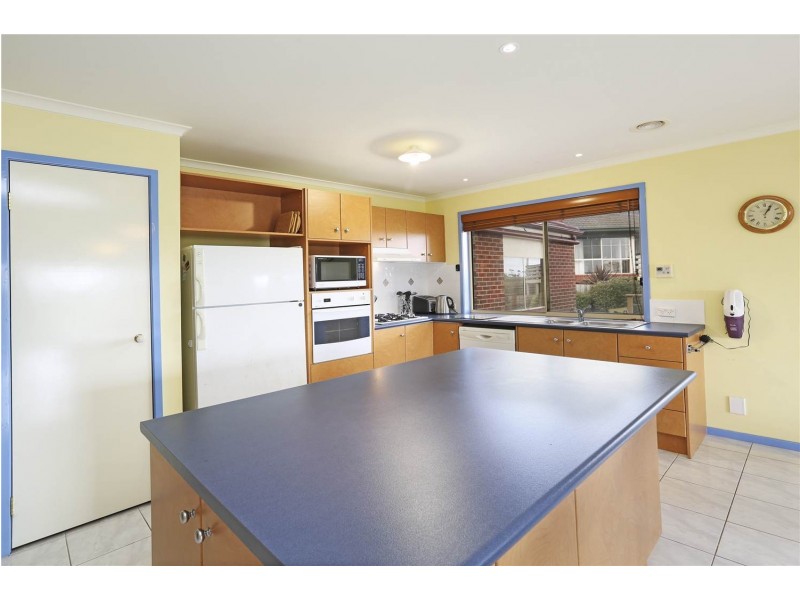 7 Bellchambers Court, Lara VIC 3212