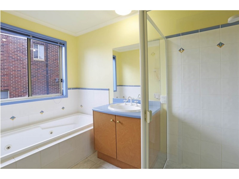 7 Bellchambers Court, Lara VIC 3212
