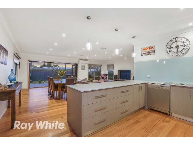 100 Flinders Avenue, Lara VIC 3212