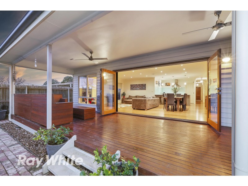 100 Flinders Avenue, Lara VIC 3212