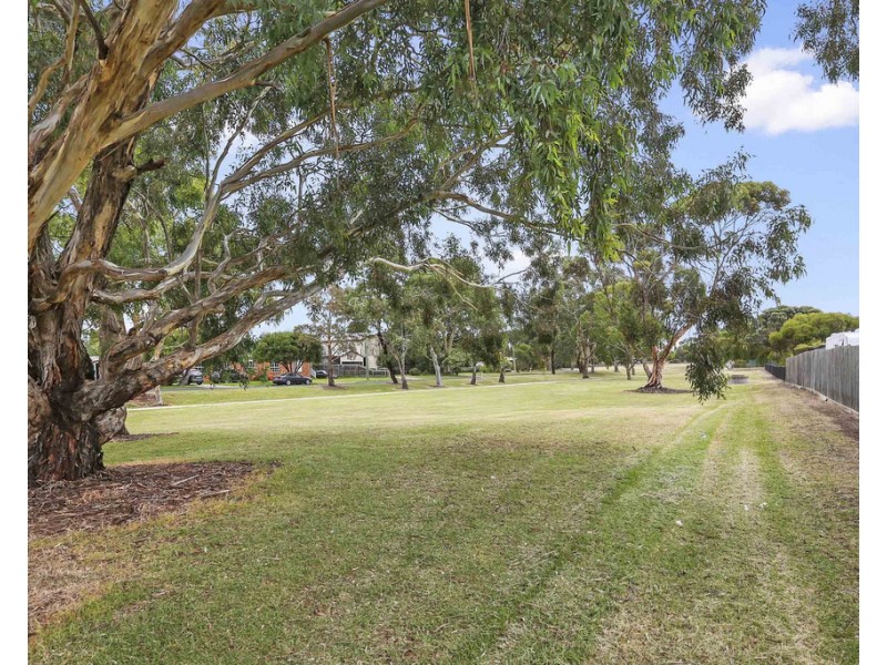 20 Forest Road South, Lara VIC 3212