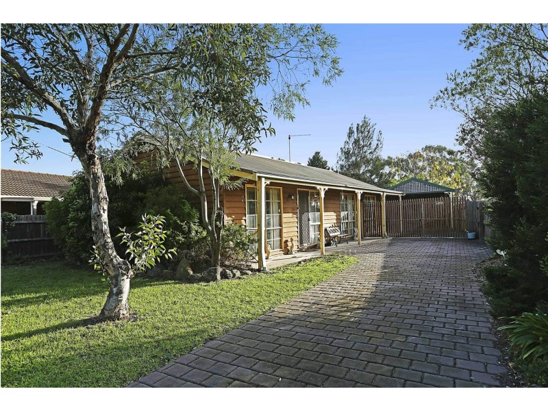 19 Brunel Close, Lara VIC 3212