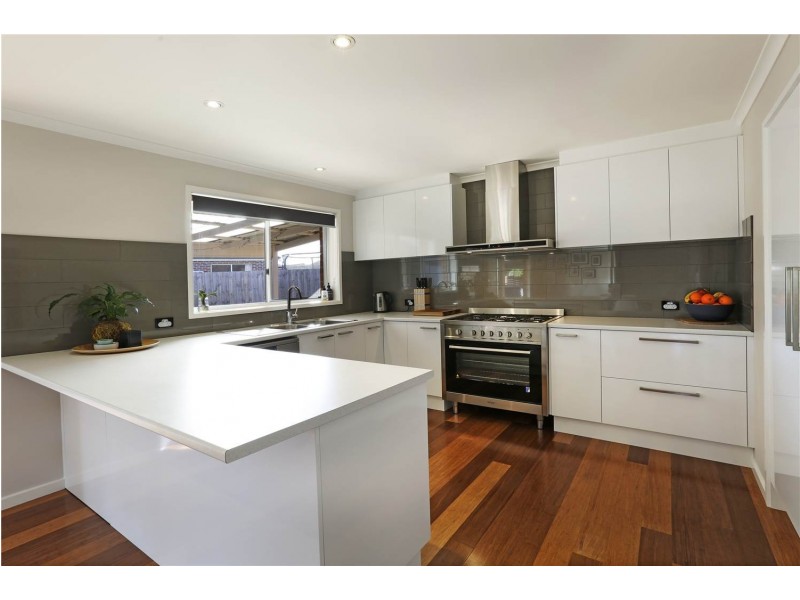 1 Teesdale Court, Lara VIC 3212