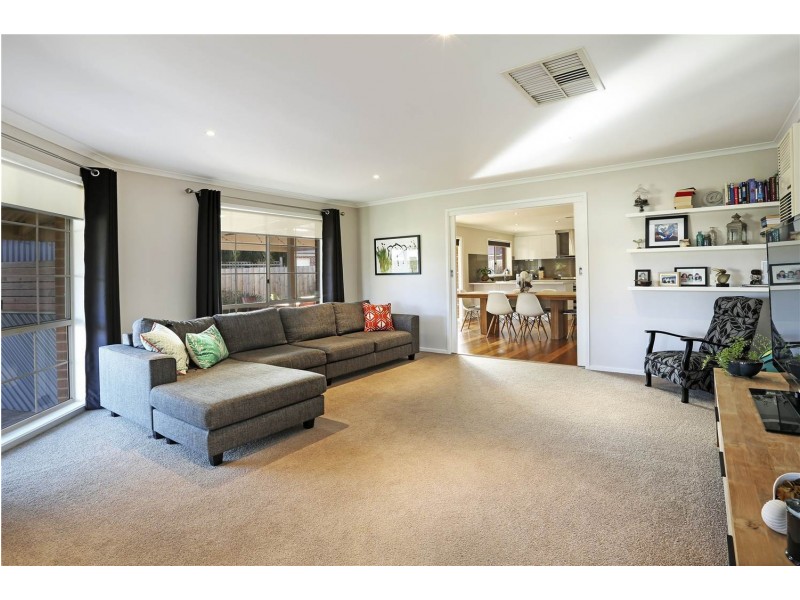 1 Teesdale Court, Lara VIC 3212