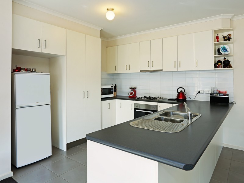 6/31-33 Cranbourne Drive, Corio VIC 3214