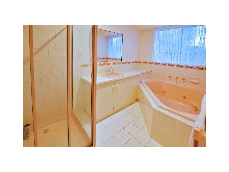 59 Glastonbury Drive, Highton VIC 3216