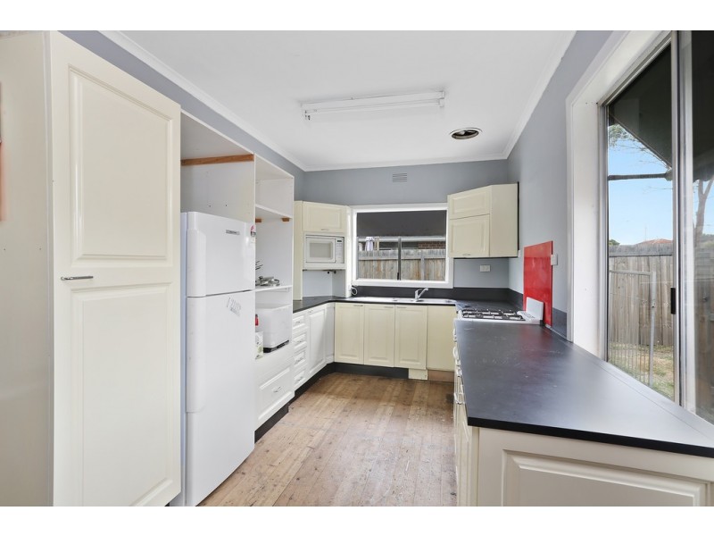 11 Stapledon Court, Corio VIC 3214