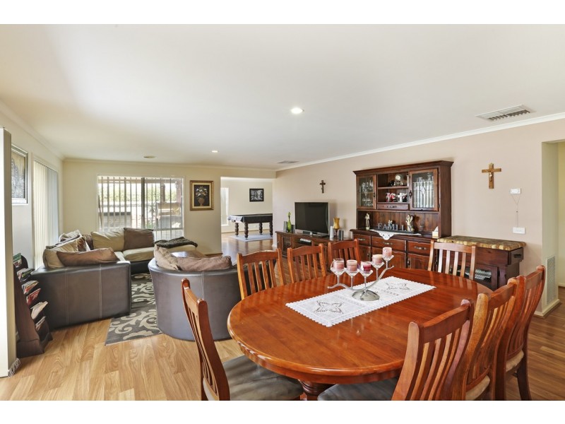 8 Petrea Close, Corio VIC 3214