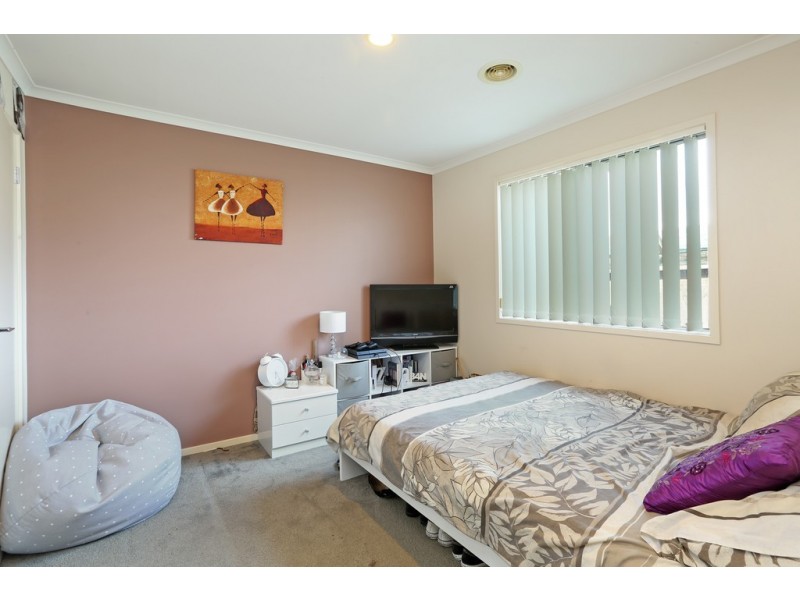 8 Petrea Close, Corio VIC 3214