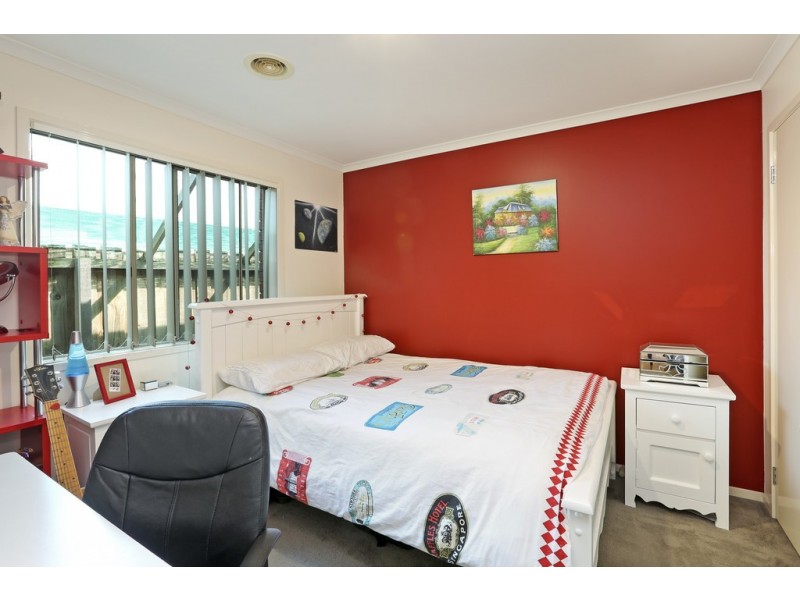 8 Petrea Close, Corio VIC 3214