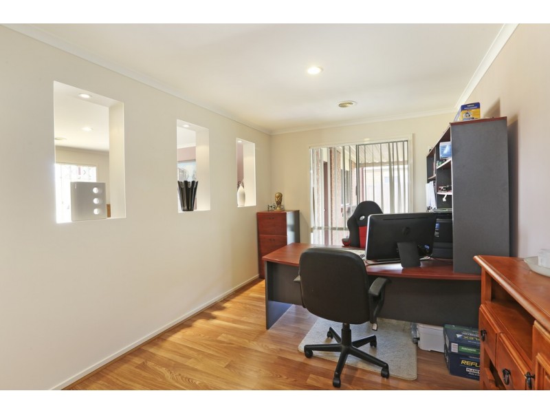 8 Petrea Close, Corio VIC 3214