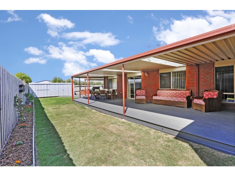 8 Petrea Close, Corio VIC 3214