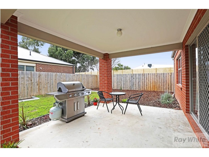 2/47 Forest Road South, Lara VIC 3212