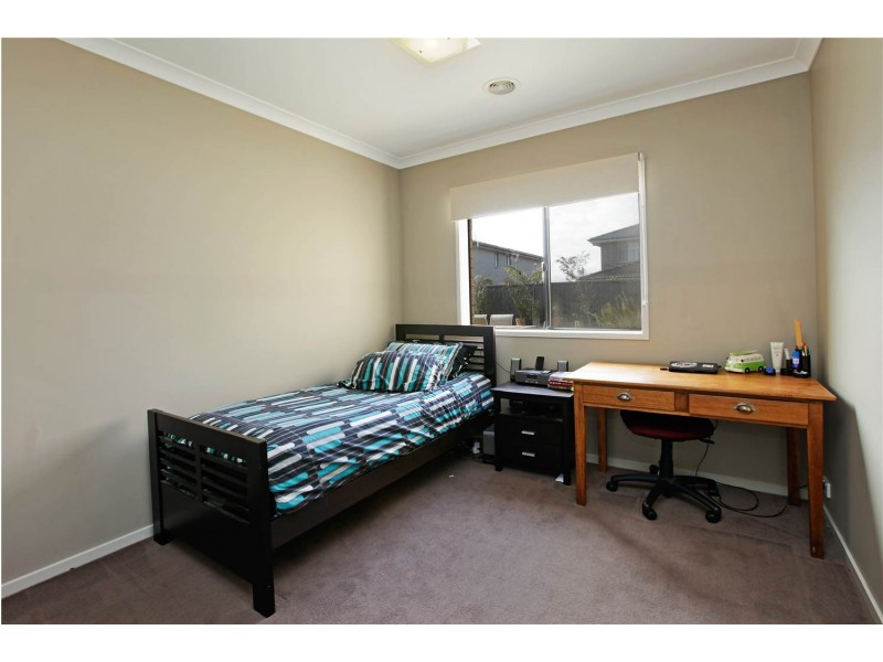 19 Moorhen Drive, Lara VIC 3212