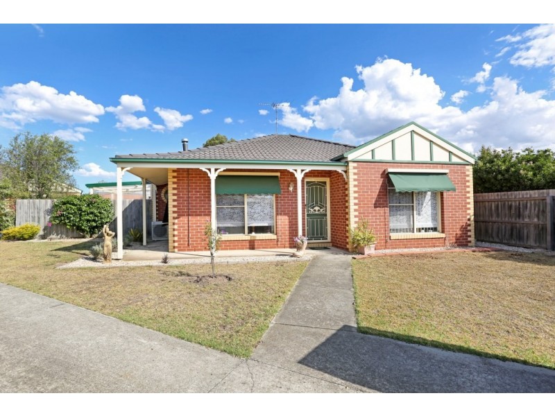 1/7 Bracknell Court, Lara VIC 3212