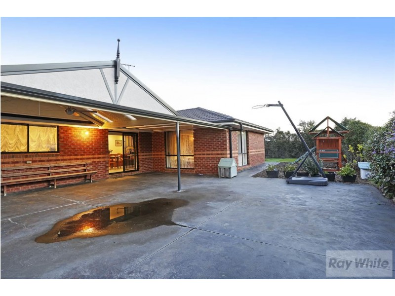 15 Wheat Court, Lara VIC 3212