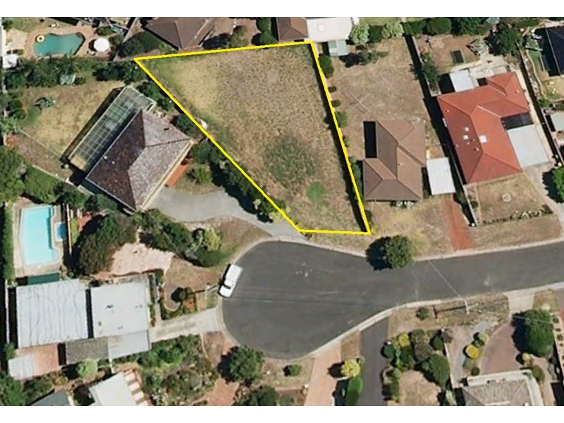 8 Booral Court, Grovedale VIC 3216