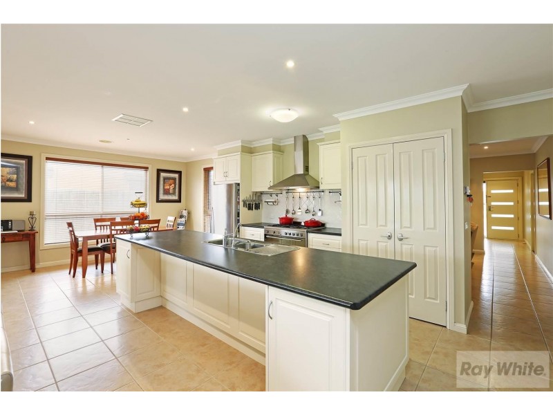 4 Judith Court, Lara VIC 3212