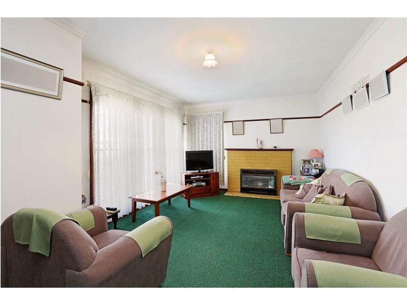 8 Dove Street, Norlane VIC 3214