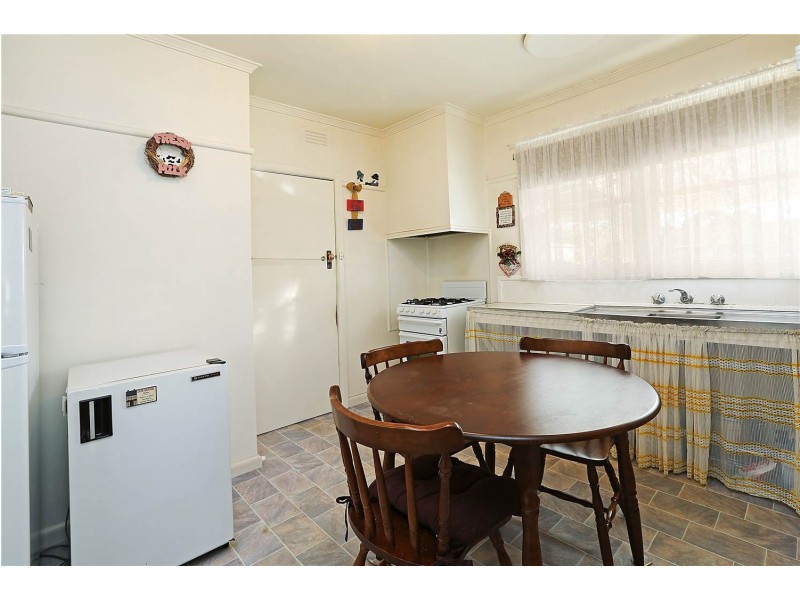 8 Dove Street, Norlane VIC 3214