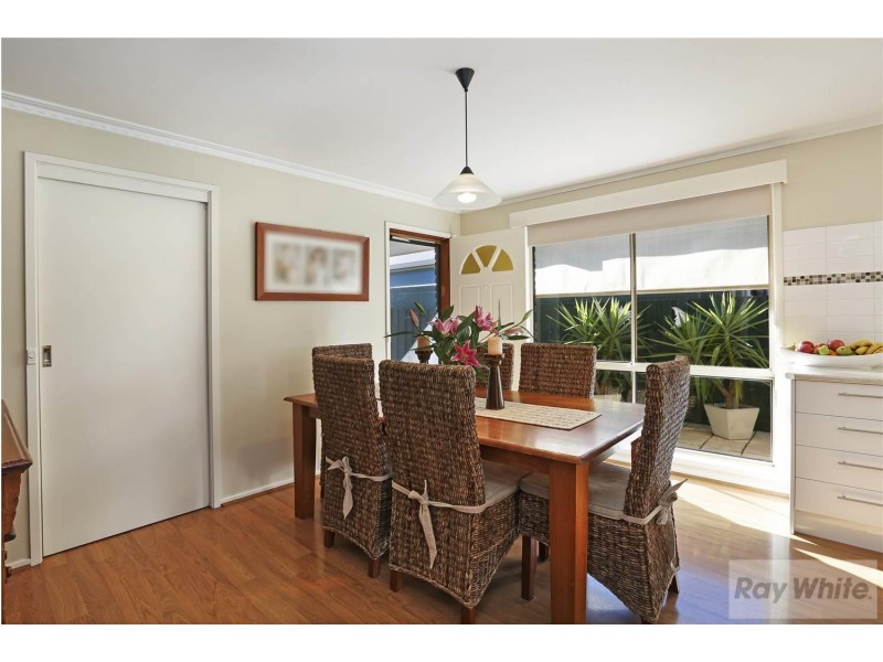 41 Cameron Crescent, Lara VIC 3212